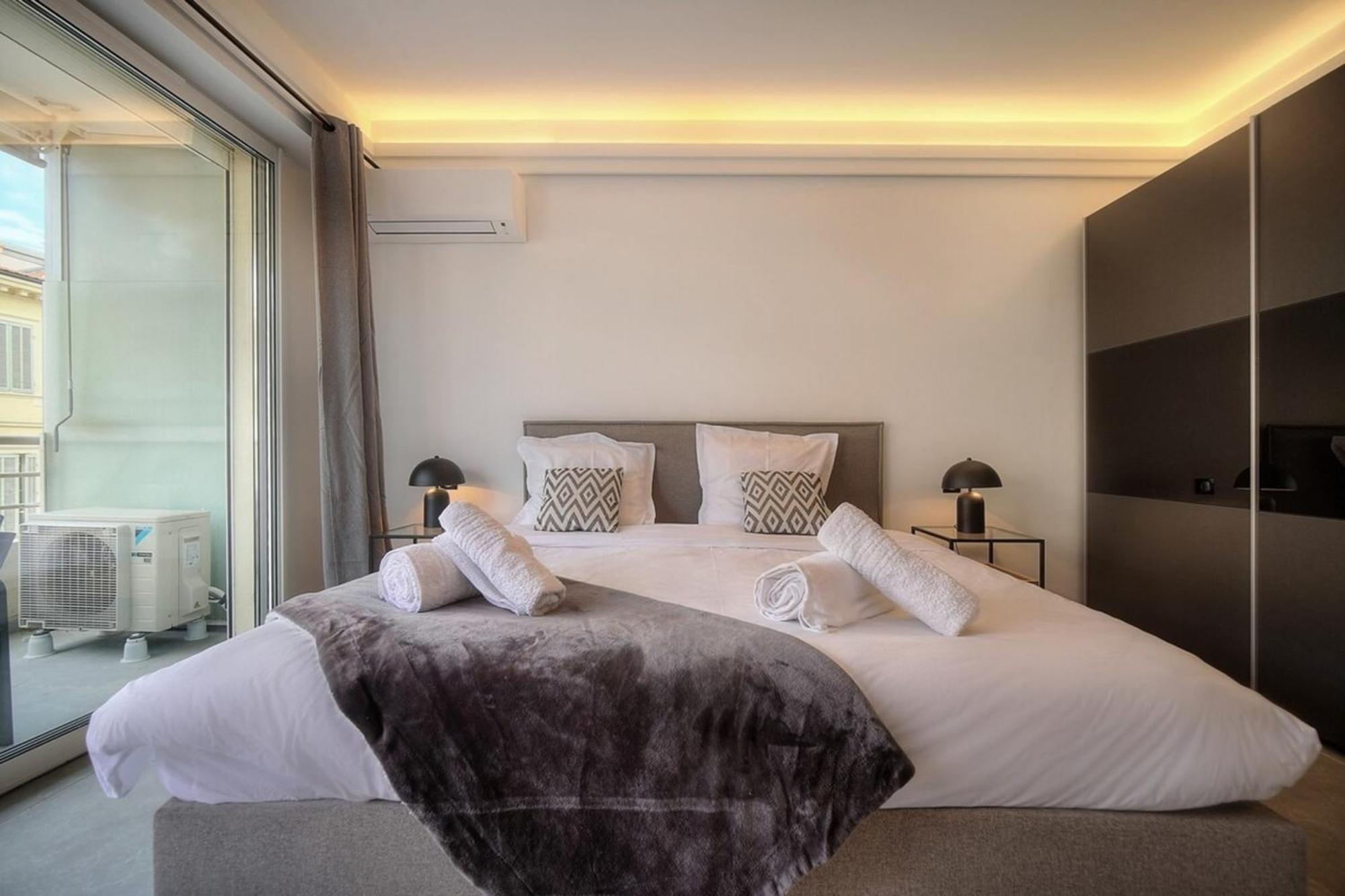 Cannes Luxury Rental - Stunning Apartment With Terrace To Rent Grand Hotel Exterior foto